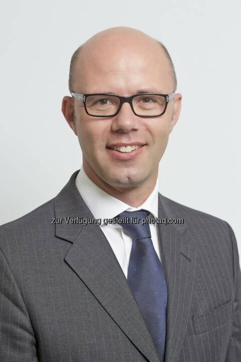 Boris Recsey (Crif) : Crif Studie: Männer führen Unternehmen doppelt so oft in die Insolvenz wie Frauen : Großteil der österreichischen Unternehmen dennoch männlich dominiert : Weibliche Chefs gibt es vor allem im Sozial- und Gesundheitswesen sowie im Handel : Niederösterreich und Burgenland haben die meisten weiblichen Führungskräfte, Tirol bildet das Schlusslicht : Fotocredit: Crif GmbH