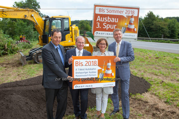 Josef Decker (Baudirektor NÖ), Alois Schedl (Asfinag Vorstand), Johanna Mikl-Leitner (LH-Stv. NÖ), Klaus Schierhackl (Asfinag Vorstand) : Letzte große Etappe für eine durchgängig dreispurige A 1: Baustart zwischen Matzleinsdorf und Pöchlarn : Fotocredit: Asfinag