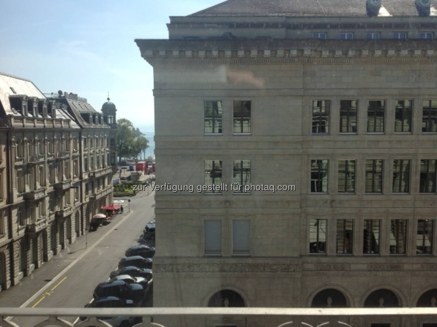 AT&S: Aussicht auf die National Bank in Zürich - Montag 