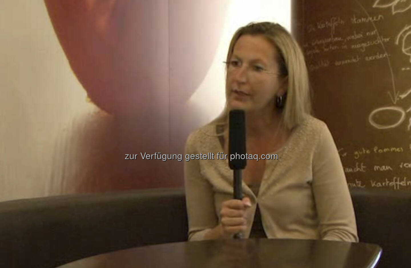 Ursula Riegler, Unternehmenssprecherin McDonald's Österreich
Meinem 14jährigen Ich würde ich raten, auf das Bauchgefühl zu hören.  Das Video (4:30 min.) dazu unter: http://www.whatchado.net/videos/ursula_riegler