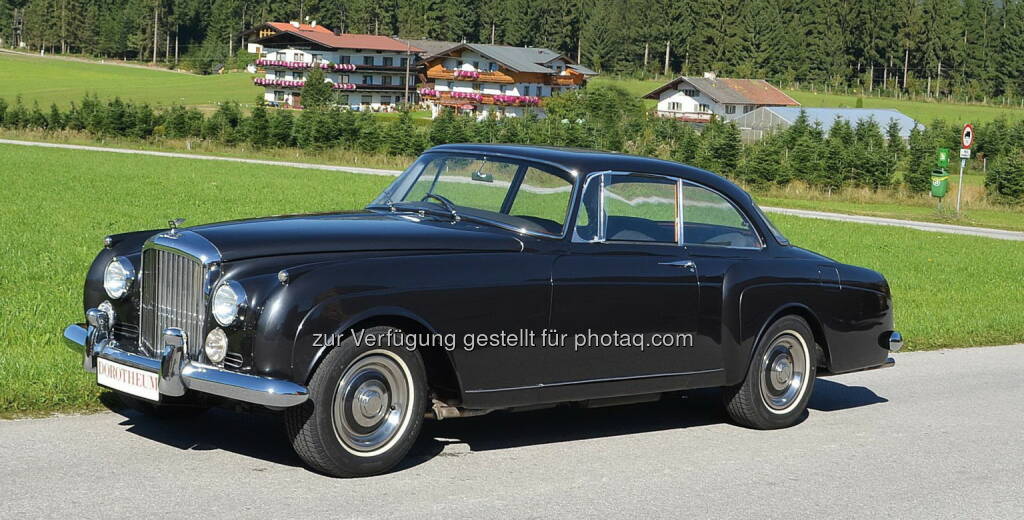 1960 Bentley S2 Continental Two-door saloon 
by H. J. Mulliner & Co 
Schätzwert € 170.000 - 210.000 , © Dorotheum (10.10.2013) 