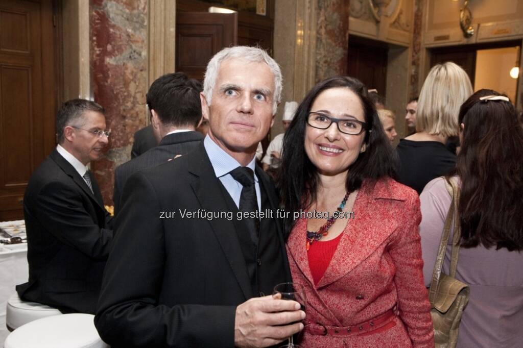 Arnold Schmidt, ac cult enterprise, Snezana Jovic, GELD-Magazin (15.12.2012) 