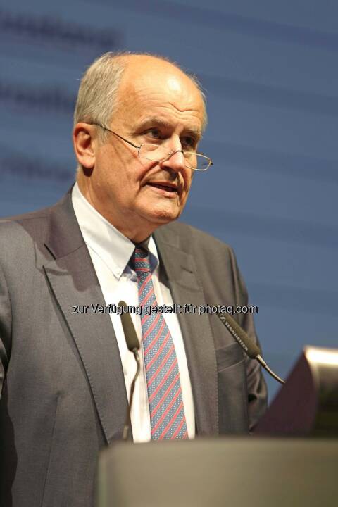 Karl Sevelda, Vorstandsvorsitzender der Raiffeisen Bank ...