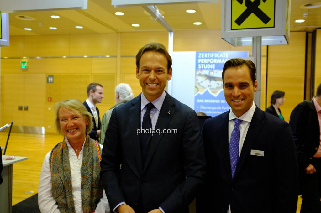 Heike Arbter, Andreas Brandstetter, Philipp Arnold: Der Uniqa-Vorstand zu Besuch bei den Zertifikate-Spezialisten der RCB (17.10.2013) 