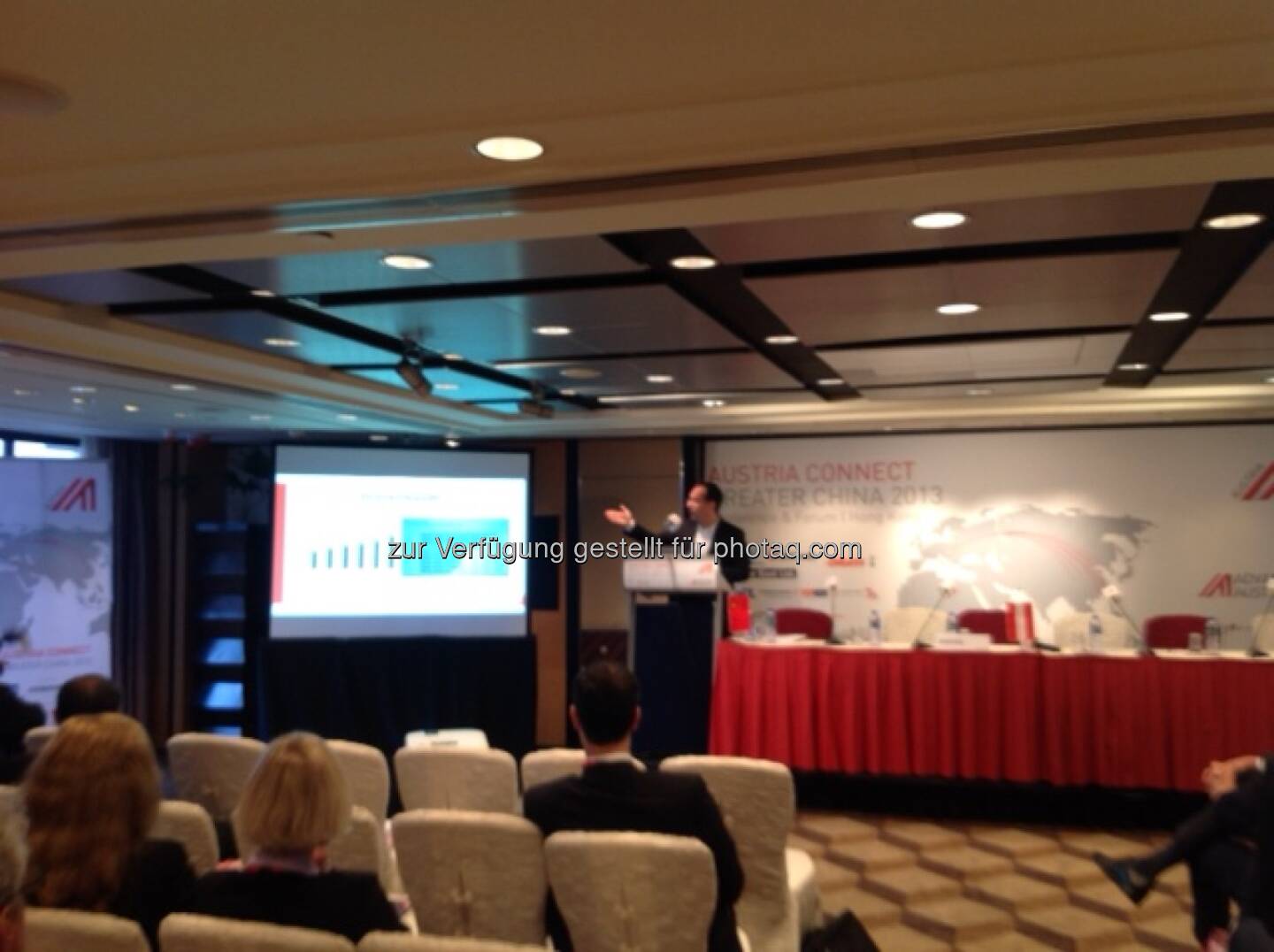 Österreichs kritische Stimme zum Wirtschaftswachstum in China und die Auswirkung auf Umwelt und Gesellschaft - Jörg Winter - ORF Korrespondent aus Bejing bei der Austria Connect in Hong Kong