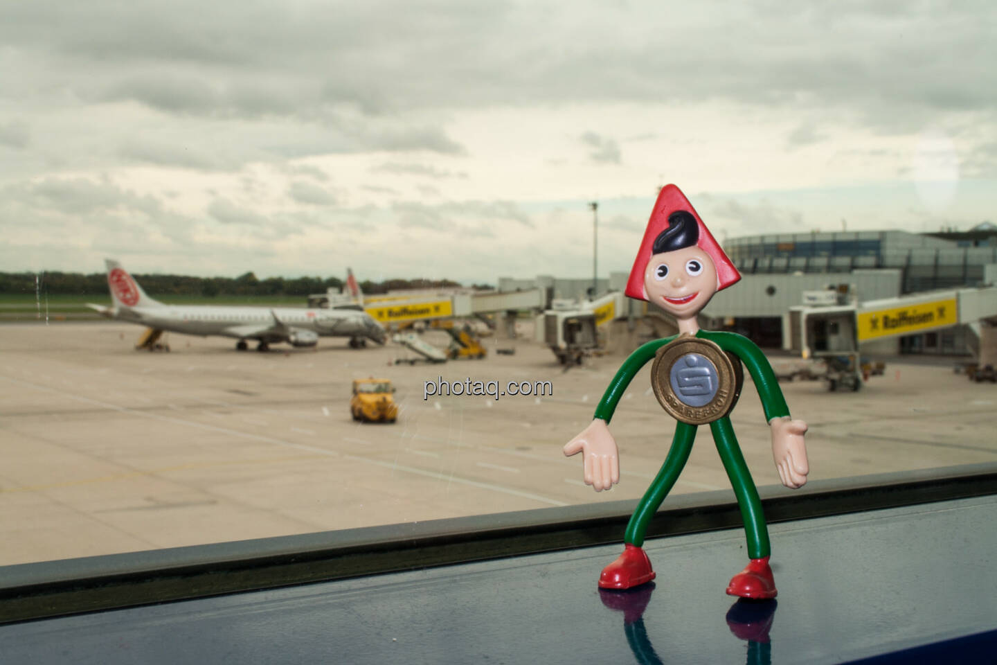 Sparefroh am Flughafen