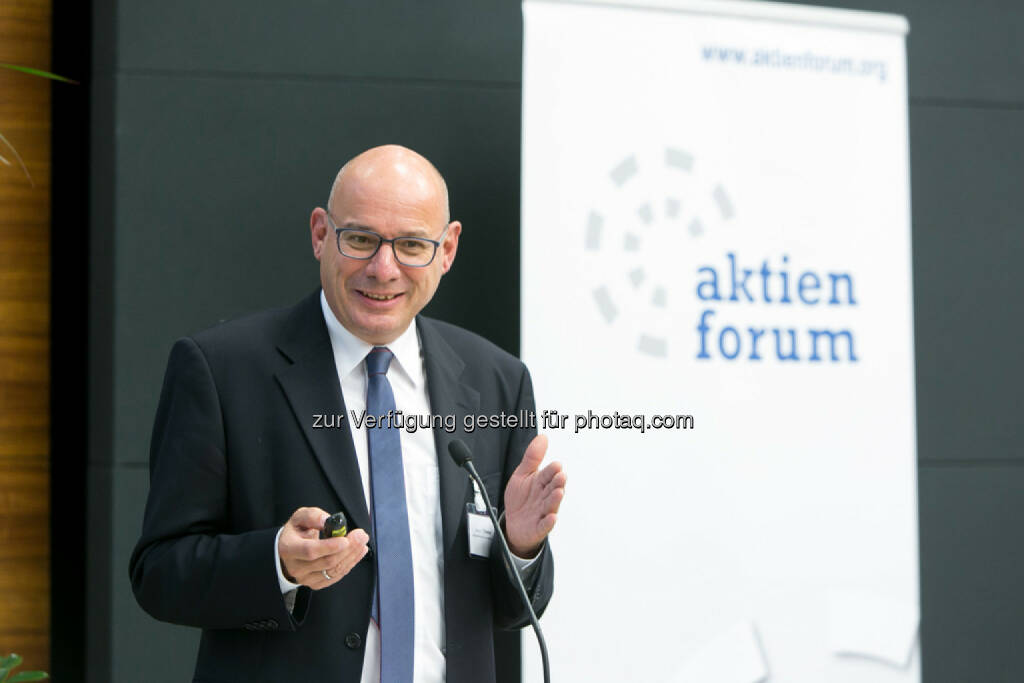 Manuel R. Theisen, Fakultät für Betriebswirtschaft, LMU München, © Martina Draper für das Aktienforum (30.10.2013) 