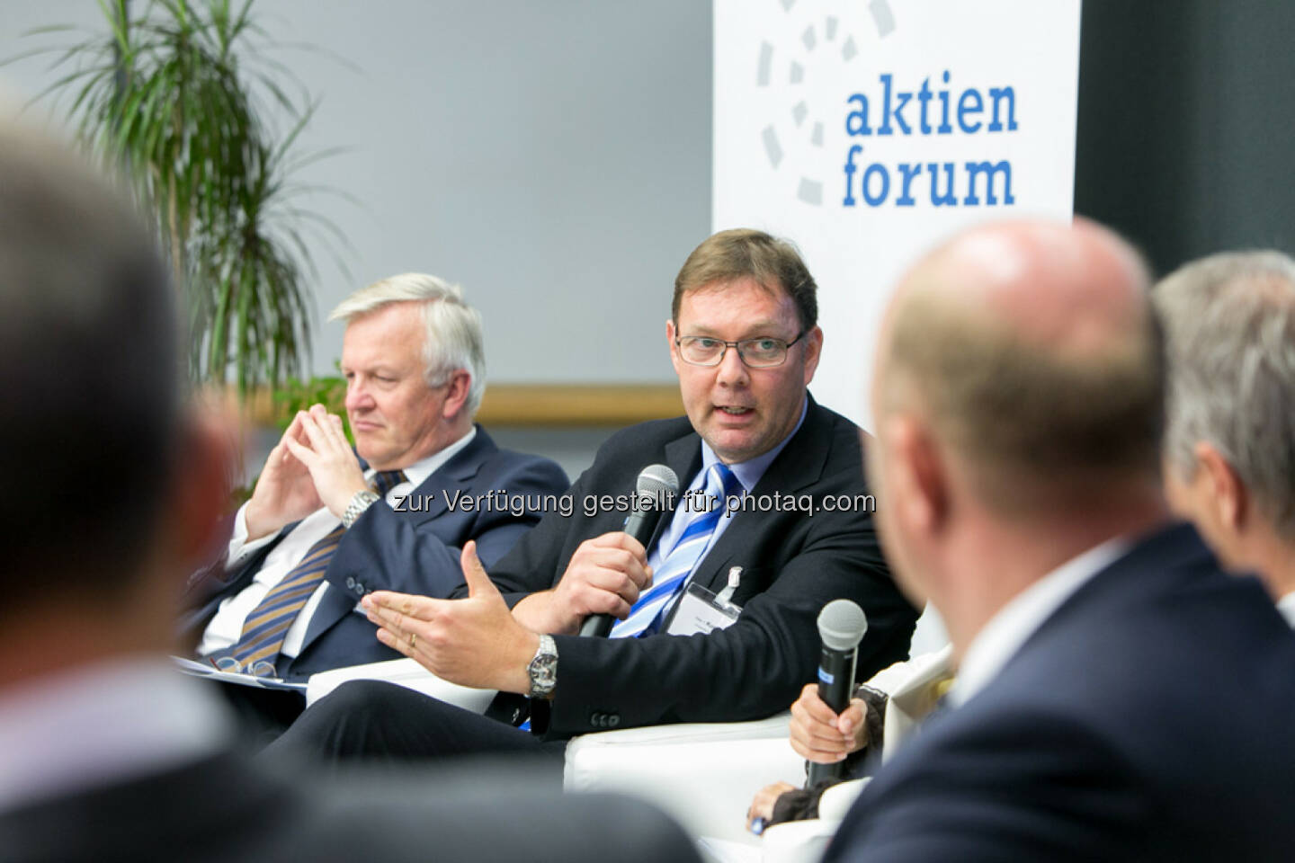 Rudolf Kemler, Vorstand Industrieholding AG, Peter V. Kunz, Institut für Wirtschaftsrecht, Bern