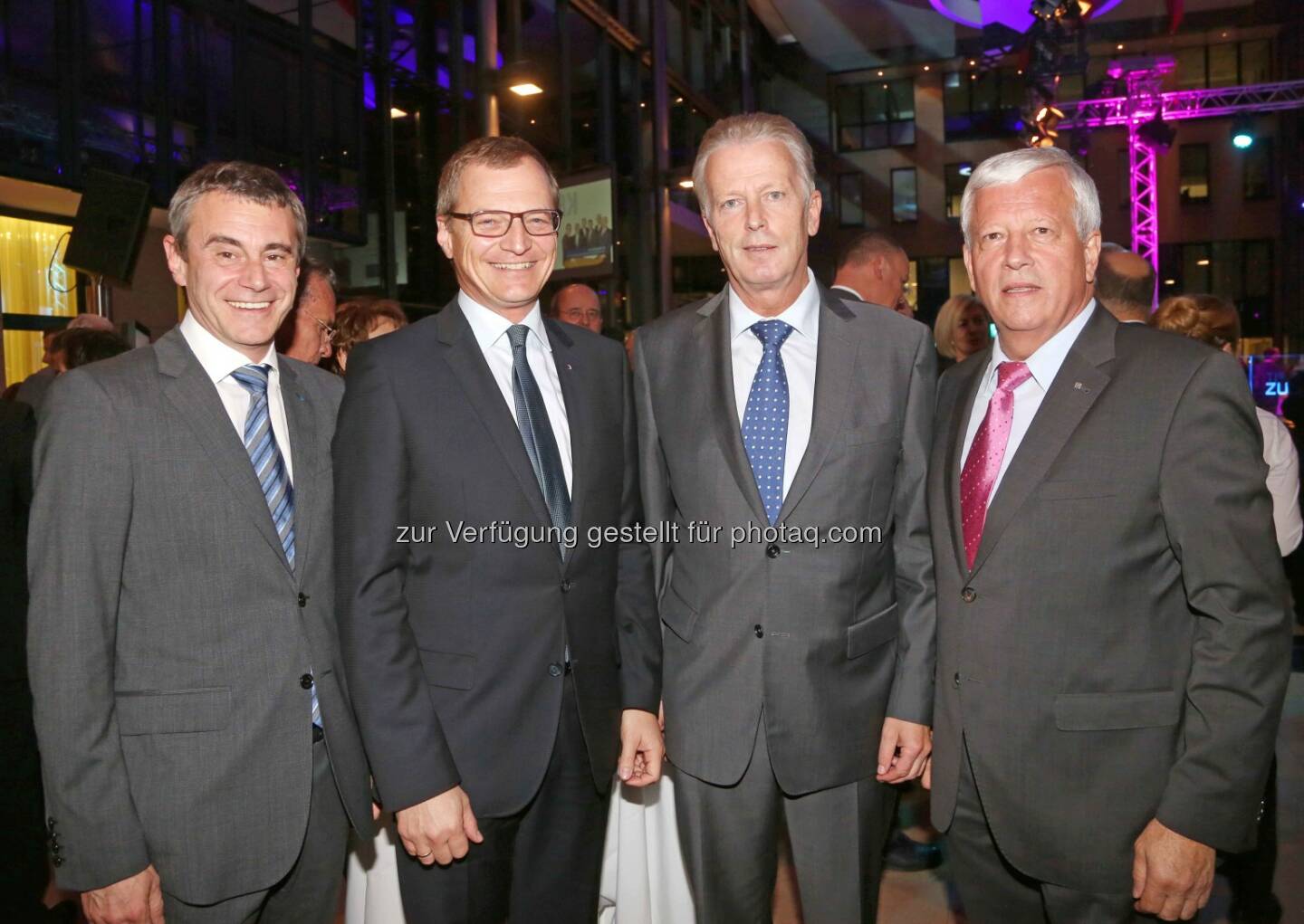 Heinrich Schaller (RLB OÖ), Thomas Stelzer (OÖVP Klubobmann), Reinhold Mitterlehner (Bundesminister), Jakob Auer (RLB OÖ) - (Bild: RLB OÖ/Strobl)