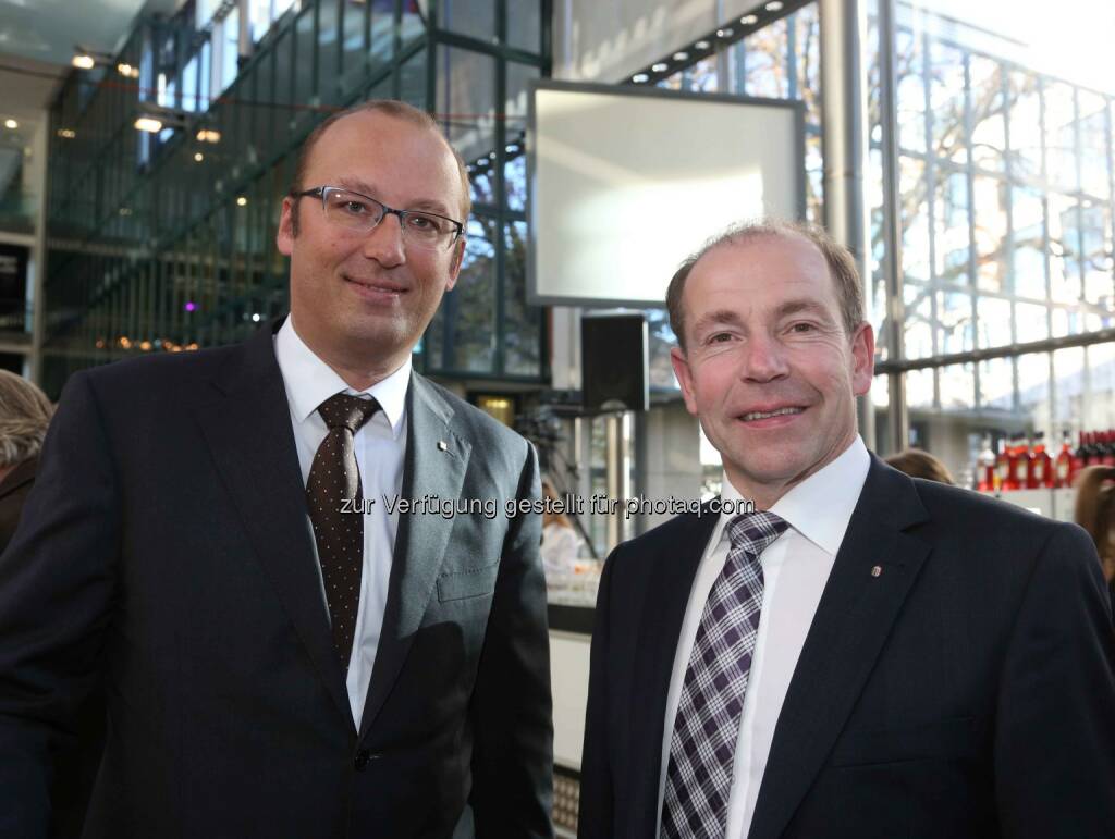 Reinhard Schwendtbauer (RLB OÖ), Max Hiegelsberger (Landesrat) - (Bild: RLB OÖ/Strobl) (01.11.2013) 