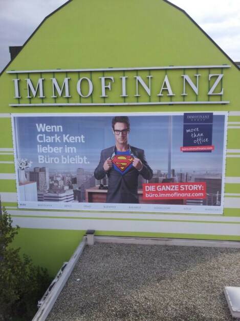 Immofinanz: Superman in der Wehlistrasse, mehr http://blog.immofinanz.com/de/2013/11/04/was-superman-an-der-immofinanz-schaetzt/ (05.11.2013) 