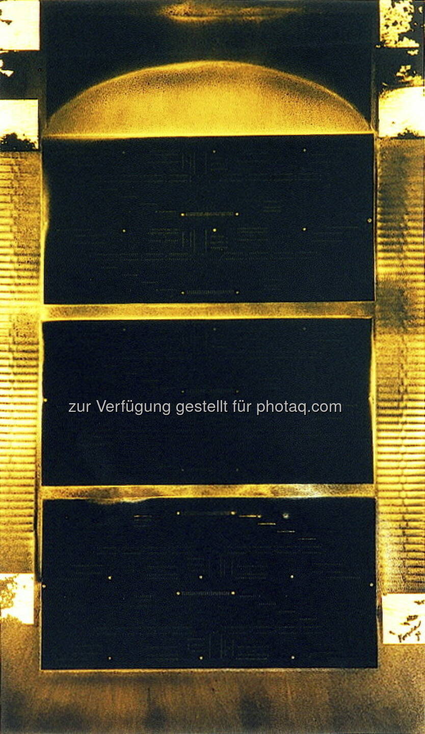 Goldbildwandwerke von Kogu Karma , die sich im Bereich der Mystifikation und der archaischen Tempeldarstellungen bewegen. Diese Werke sind alle Unikate, in Öl, Goldbronze und 23 karätigem,  echtem Blattgold gestaltet - gold@kkarma.org