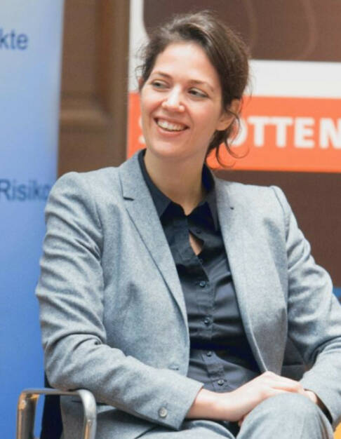 Christine Reitsamer, Baader Bank (14. November), finanzmarktfoto.at wünscht alles Gute! , © entweder mit freundlicher Genehmigung der Geburtstagskinder von Facebook oder von den jeweils offiziellen Websites  (14.11.2013) 