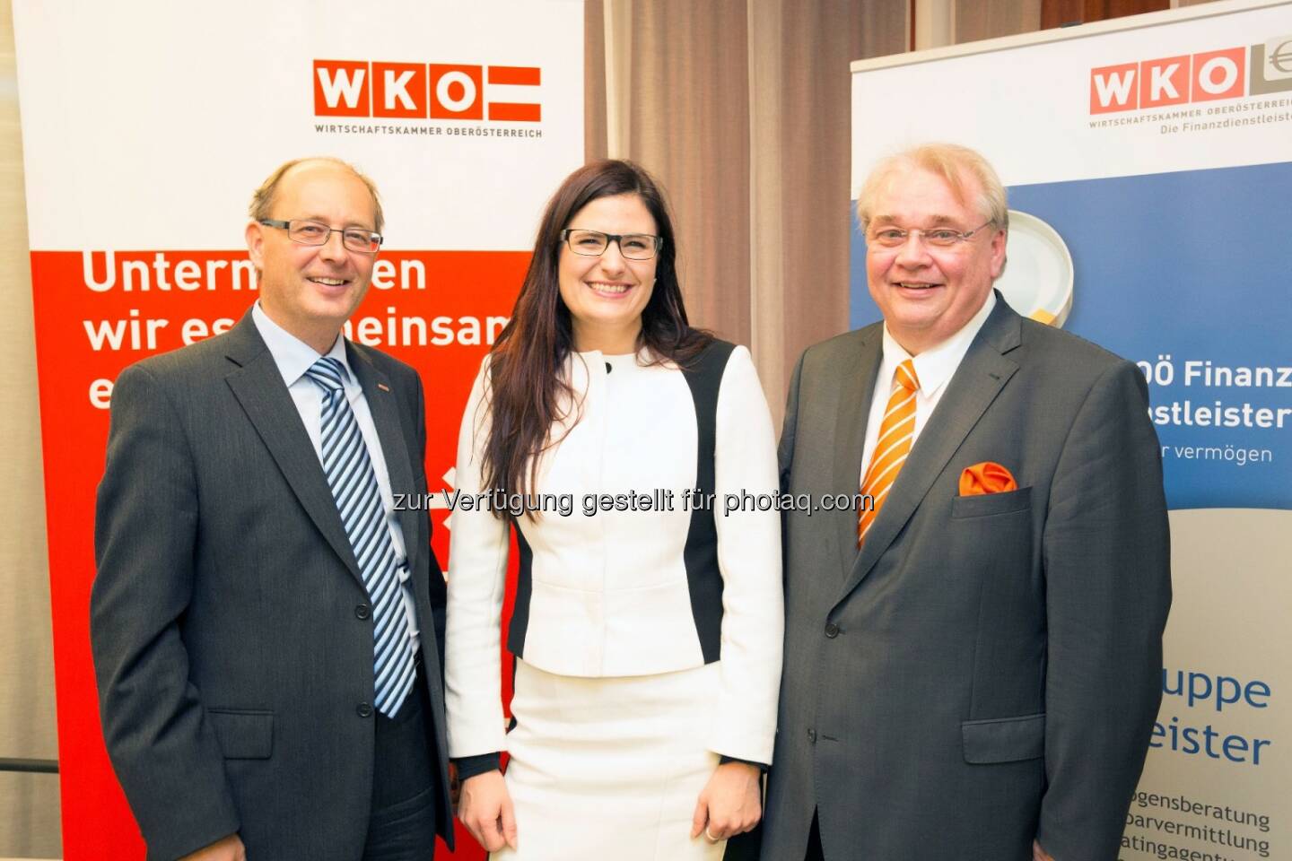 Thomas Wolfmayr (Geschäftsführer Fachgruppe der OÖ Finanzdienstleister), Bernadette Kamleitner (Wirtschaftsuniversität Wien) und Herbert Samhaber (Fachgruppen-Obmann) auf der Jahrestagung der OÖ Finanzdienstleister (Bild: WKOÖ Finanzdienstleister)