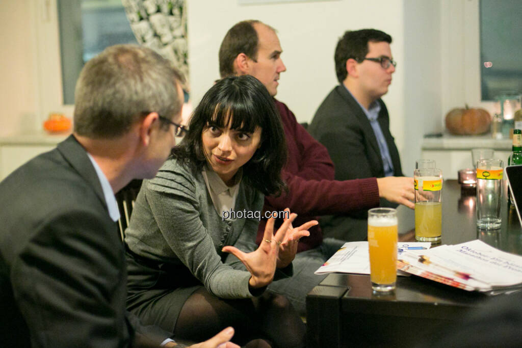 Günther Artner (Erste Group), Alina Costache (Odyssey PR, London), Bernhard Dörflinger (TeleTrader), Klaus Fahrnberger (bet-at-home.com)
, © bsn/Martina Draper (28.11.2013) 