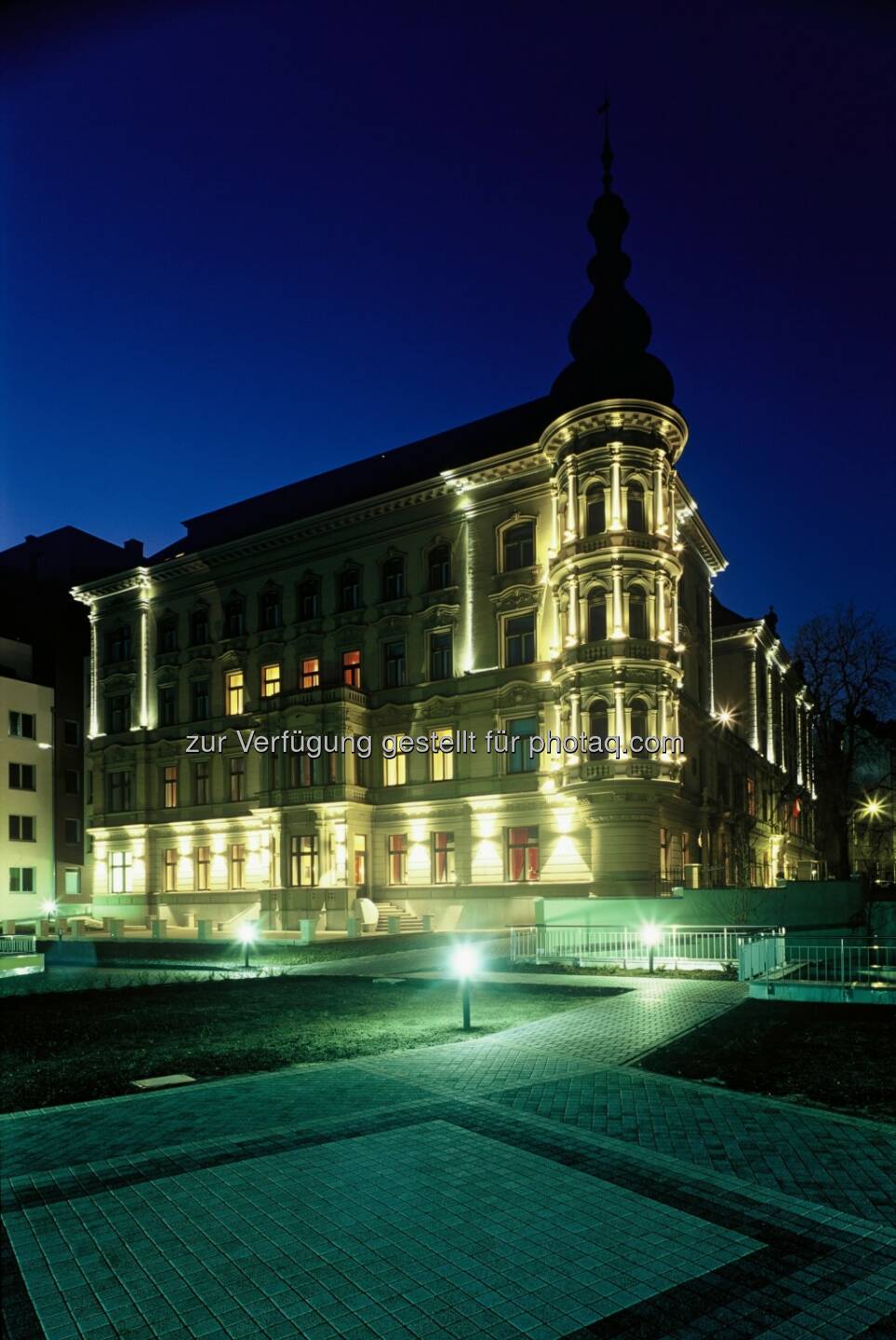 Warimpex Finanz- und Beteiligungs AG gibt den erfolgreichen Verkauf des Prager Fünf-Sterne Hotels Le Palais an einen privaten europäischen Investor bekannt. (Bild: Warimpex)