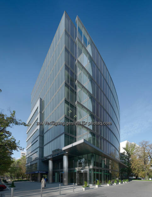 CA Immo erwirbt Anteile von JV-Partner AXA am P1-Portfolio in Warschau,  (Bild:  Bürogebäude Saski Crescent, (C) CA Immo) (13.12.2013) 