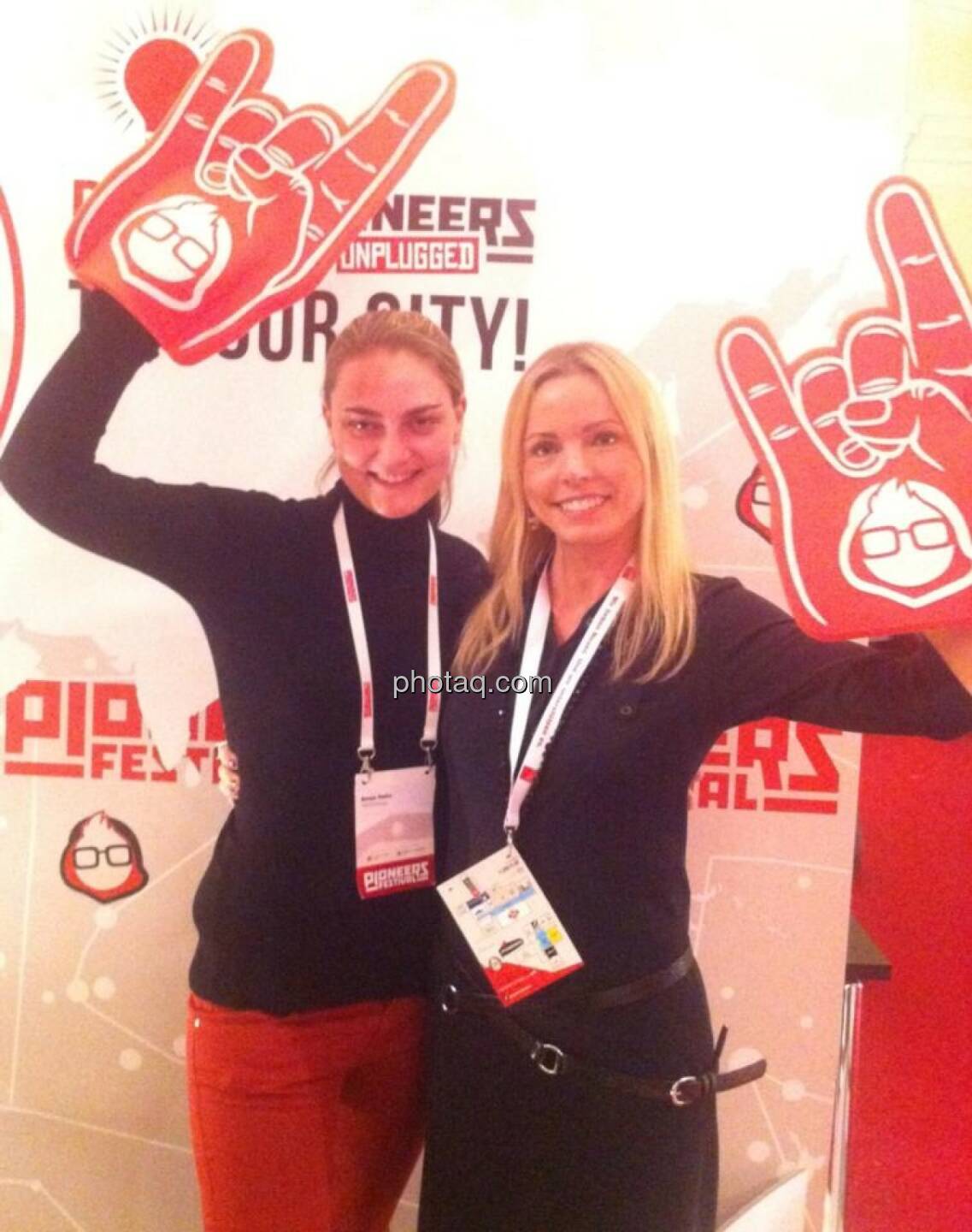 Yes! Pioneers Festival 2013: Sonja Hahn, Halla Gudrun Mixa 