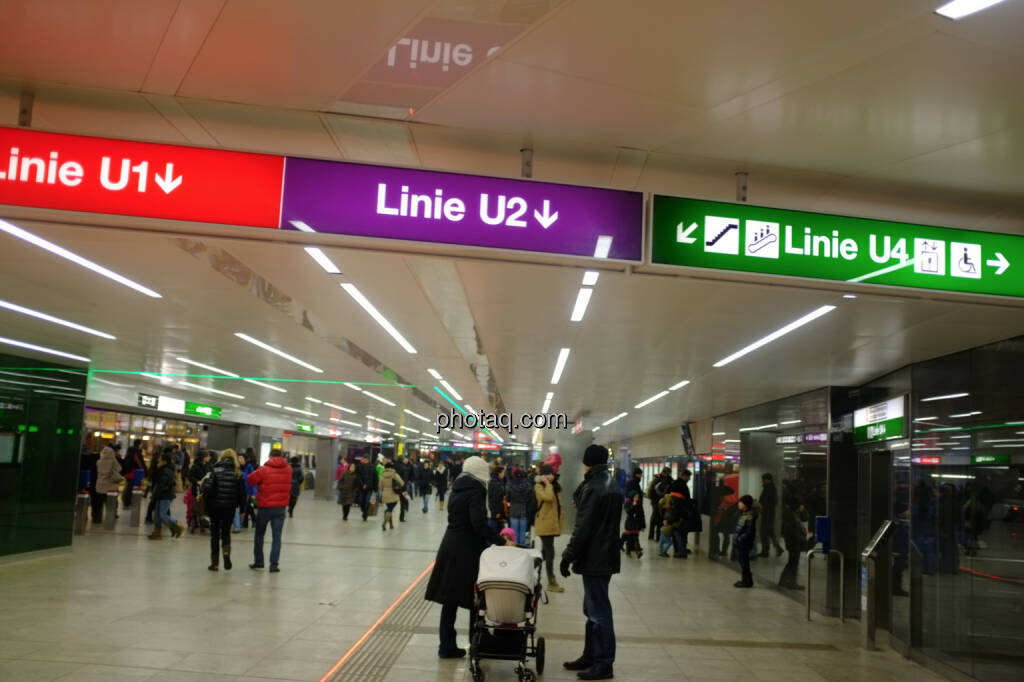 U-Bahn, U1, U2, U4 (22.12.2013) 