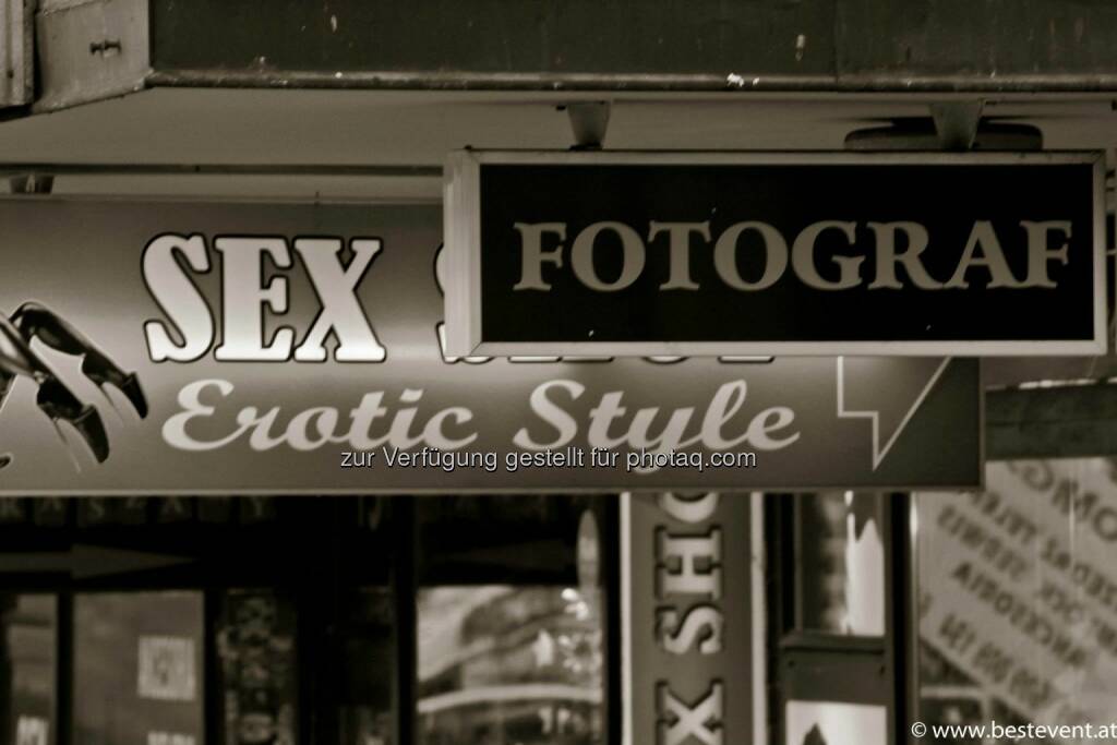 Warschau Sex Erotik, © Herbert Gmoser (25.12.2013)