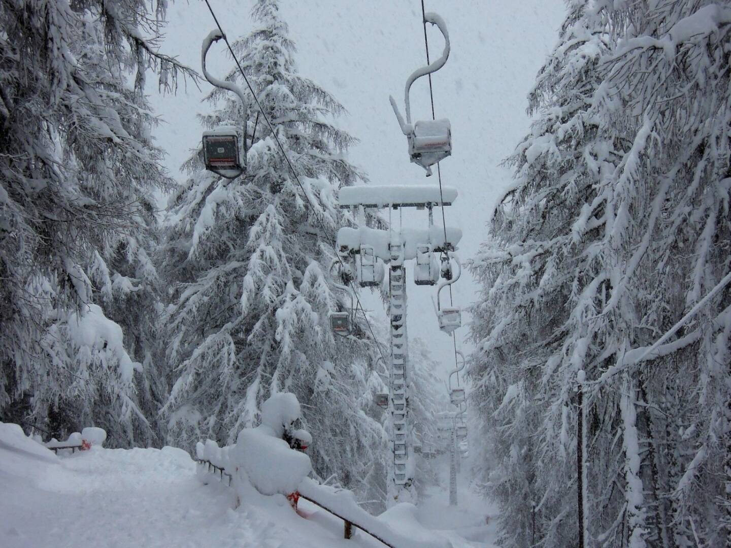 Sessellift, Schnee, Bäume, Vigljoch, Südtirol