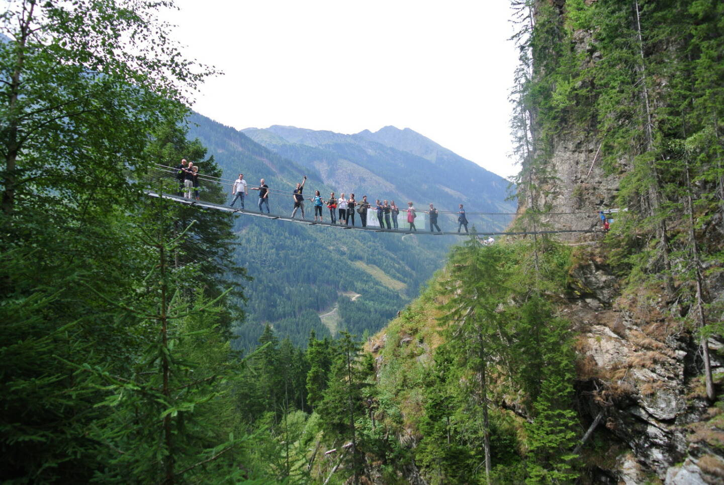 Sabine Hoffmann, Barbara Hosiner, ambuzzador: ambuzzador beim #fitandsocial Training in Schladming, im August 2014.