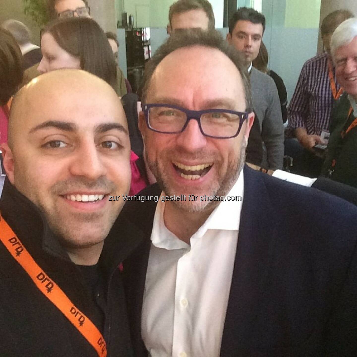 Ali Mahlodji und Jimmy Wales, Gründer Wikipedia, auf der DLD (Digital-Life-Design)