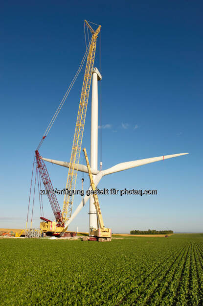 Frankreich , Windenergie, Aufbau einer Nordex N100 gamma im Windpark Germinon in der Champagne, Frankreich. (c) Foto: Jan Oelker / Nordex, jan.oelker@gmx.de, © Nordex SE  (21.01.2014) 
