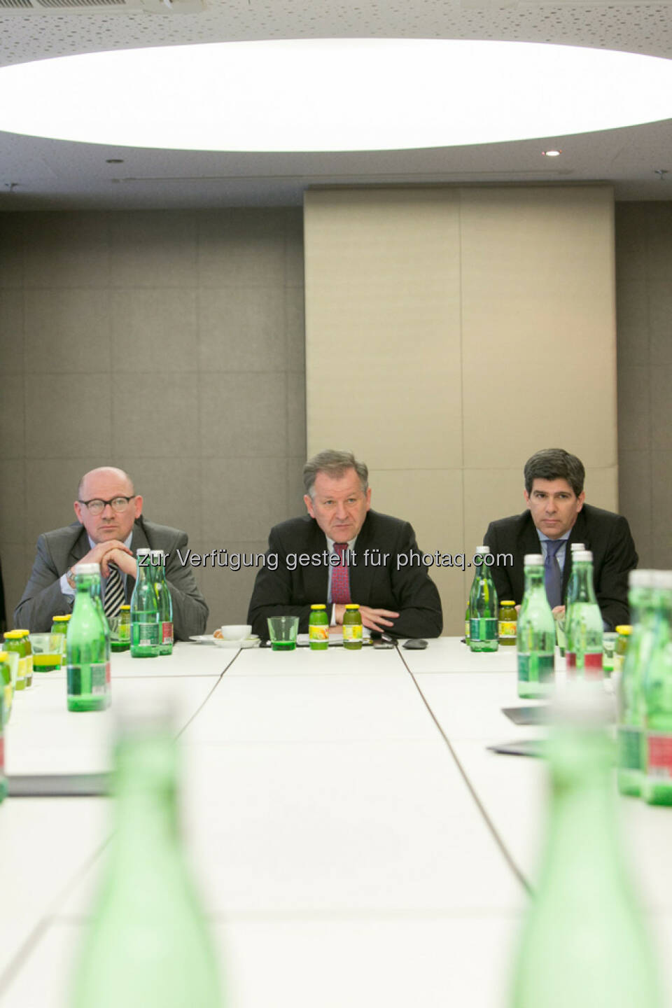 Josef Mayer (Leiter der Immofinanz-Rechtsabteilung), Eduard Zehetner (CEO Immofinanz) und Stefan Frömmel (Vorstand Aviso Zeta)