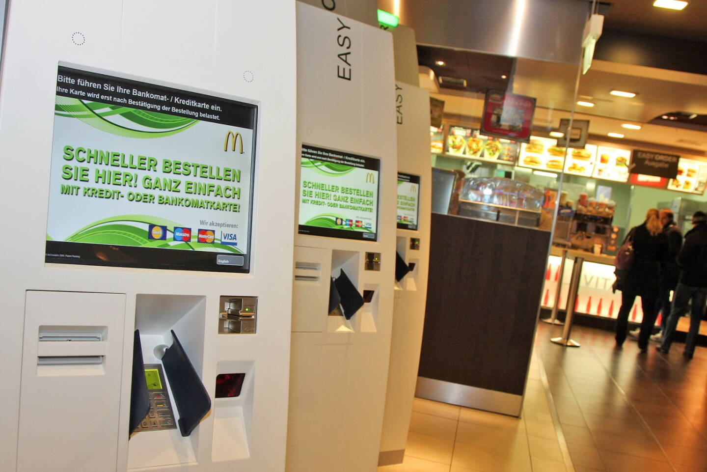 Self-Order-Kiosk bei McDonald's in der Mariahilfer Straße 85-87
(C) PayLife