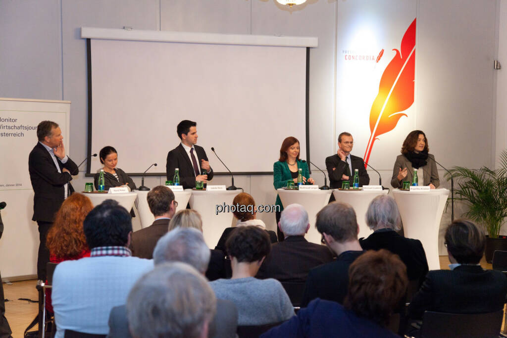 Podium, © Michaela Mejta für finanzmarktfoto.at (30.01.2014)