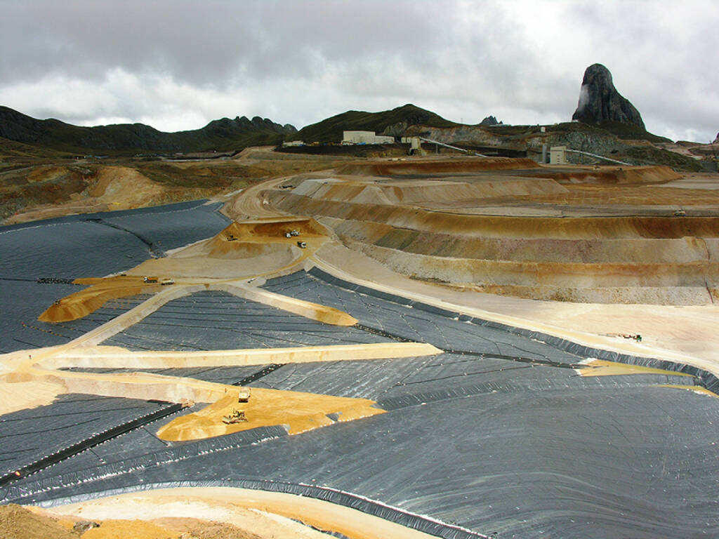 Goldabbau in Peru, © Barrick Gold Corporation (homepage) (03.02.2014) 
