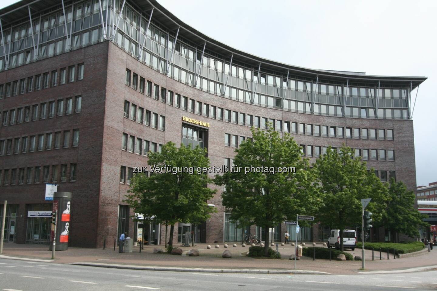 Hamburg, „Holsten Haus“ (Büroimmobilie); Quelle: B&L Real Estate GmbH . Dazu ein Sager: http://finanzmarktfoto.at/page/pic/15948