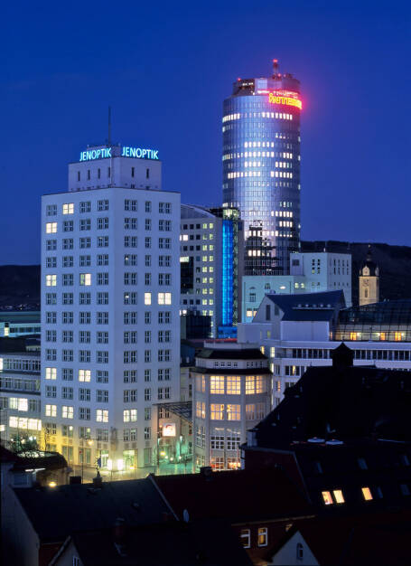 Ernst-Abbe-Hochhaus bei Nacht, Jenoptik AG, © Jenoptik AG (Homepage) (17.02.2014) 