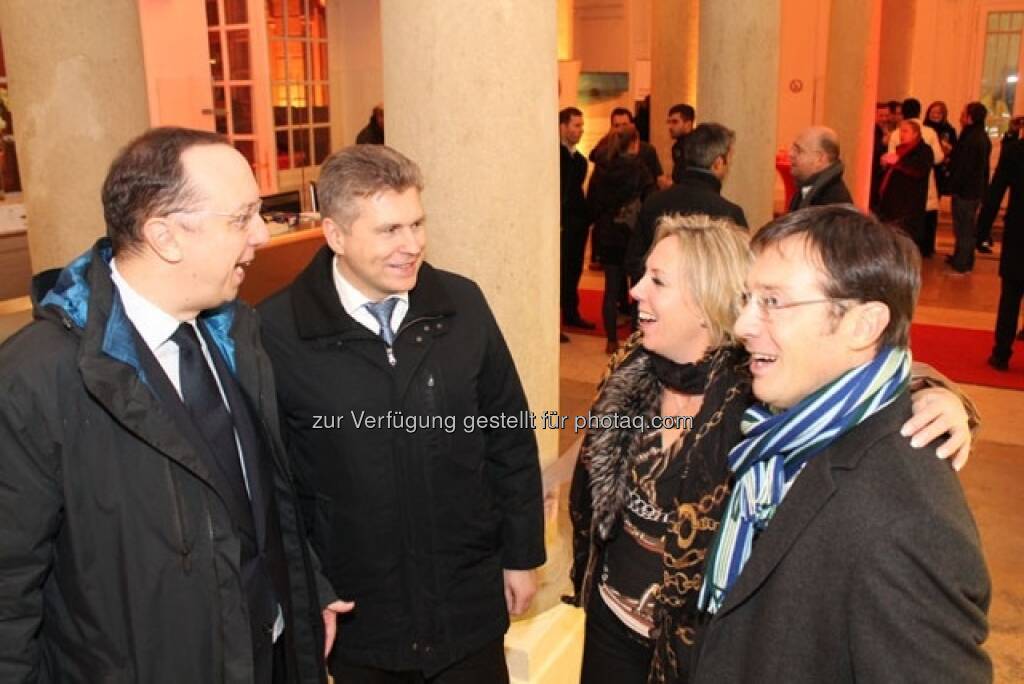Roman Eisenschenk und Thomas Neuhold (Kepler), Ulrike Mülleder (Wiener Börse), Roland Neuwirth (Salus Alpha), © Wiener Börse AG (15.12.2012) 