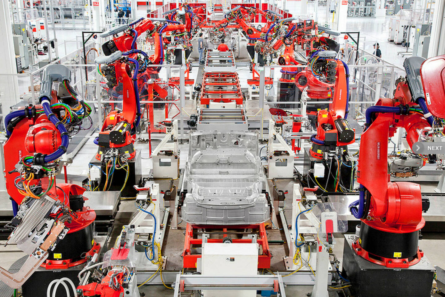 Tesla Motors, Body Center