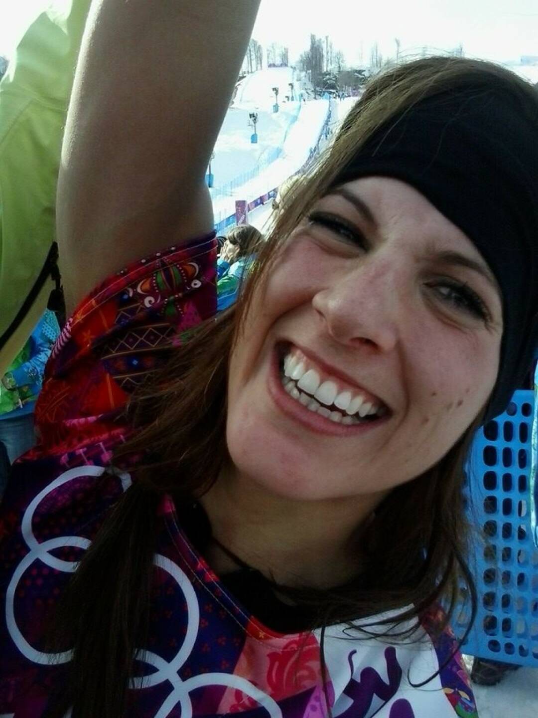 Jubel Julia Dujmovits: Die Gold-Snowboarderin hat mit diesem Bild auf https://www.facebook.com/JuliaDujmovits mehr als 10.000 Likes erhalten. In nur einer Stunde. Ein Big Like auch von uns!