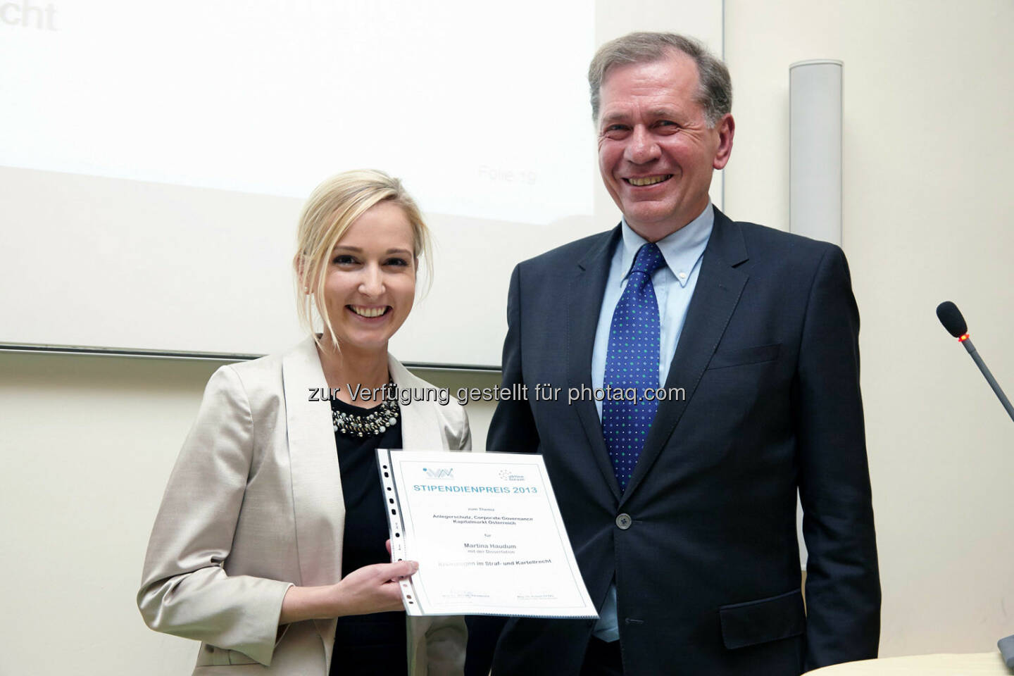 Martina Haudum - Anerkennungspreis für die Dissertation
„Kronzeugen im Straf- und Kartellrecht“ im Wert von 1.000 Euro
