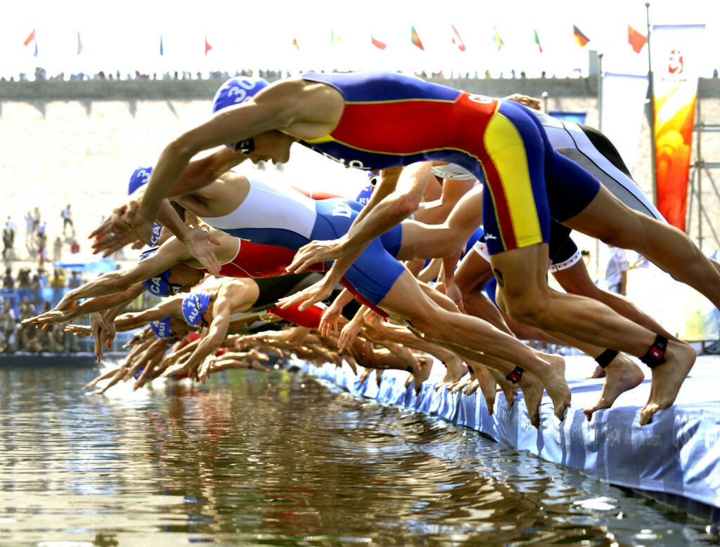 Zum Portfolio der BASF zählt unter anderem das Zwischenprodukt PolyTHF®, ein wichtiger Bestandteil elastischer Elastan- bzw. Spandex-Fasern, die etwa bei Schwimmanzügen zum Einsatz kommen., © BASF (Homepage) (25.02.2014) 