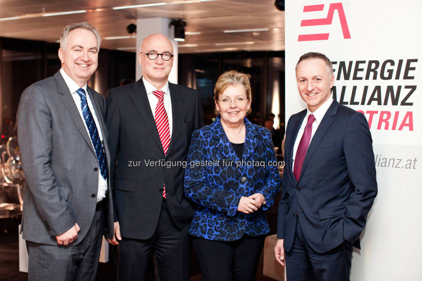 Karl Rose vom Weltenergierat, Marc H. Hall, Vorstandsdirektor der Wiener Stadtwerke, Moderatorin Gisela Hopfmüller und  Gerhard Christiner, techn. Vorstandsdirektor der Austrian Power Grid AG beim Energie Talk der Energie Allianz Austria. Fotocredit: Michele Pauty