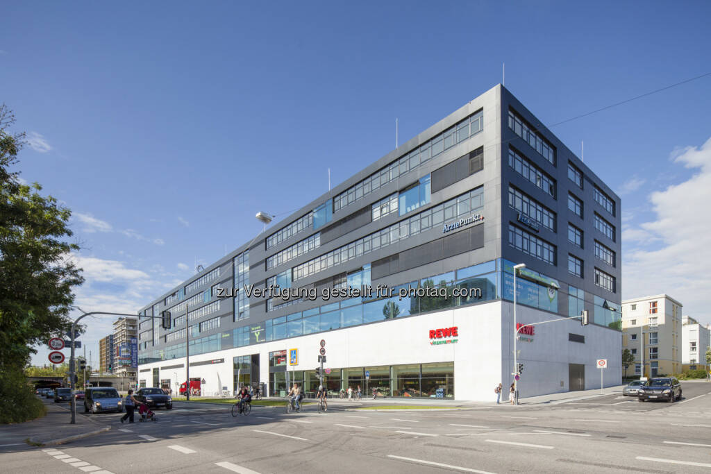 CA Immo hat für das Büro-, Ärzte und Geschäftsgebäude Ambigon in München zwei Mietverträge über insgesamt rund 1.500 m² Mietfläche abgeschlossen. Mieter sind die Unternehmensberatung Edelweiß & Berge (rd. 680 m²) sowie die Post Immobilien GmbH (rd. 820 m²) (Bild: CA Immo) (03.03.2014) 