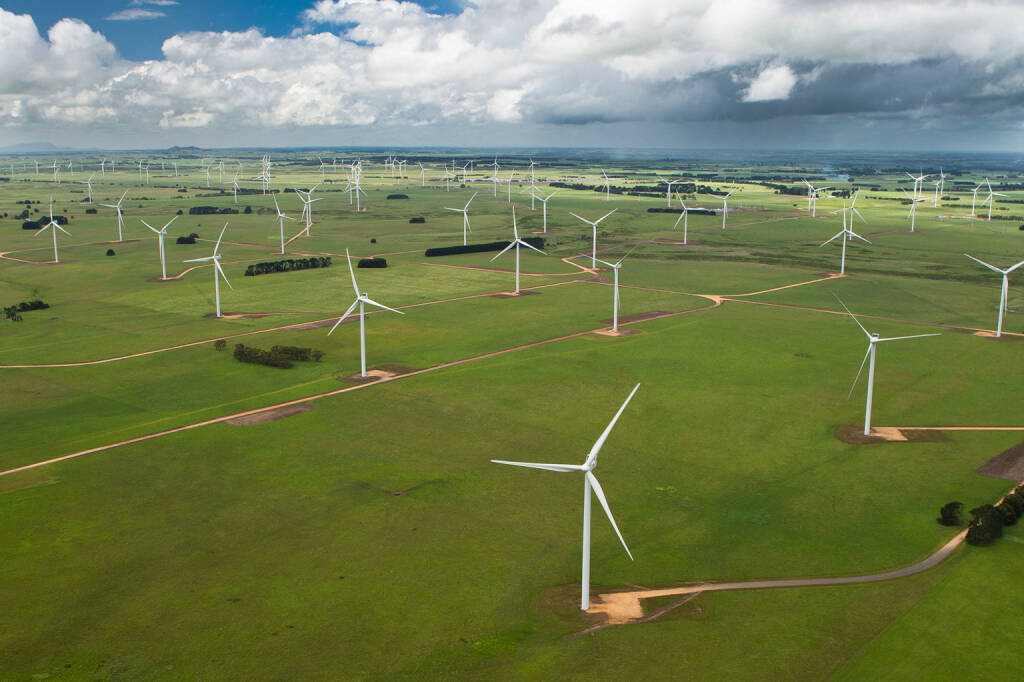 V112 installation, Macarthur Windfarm, Australia, Vestas Wind Systems AS, © Courtesy of Vestas Wind Systems A/S (Homepage) (09.03.2014) 