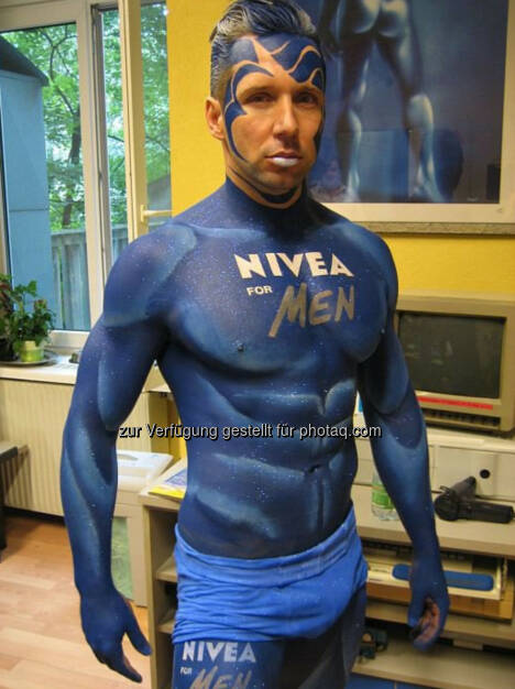 Corporate Bodypainting Nivea Beiersdorf, © <a href=