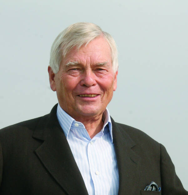 Eurotax-Gründer Helmut H. Lederer (16. 2. 1937 - 4. 3. 2014) verstorben - im 78. Lebensjahr stehend, wurde der österreichische Herausgeber und Verlegerauf dem Genfer Automobilsalon und im Zentrum seines unternehmerischen Schaffens aus dem Leben gerissen.  (13.03.2014) 