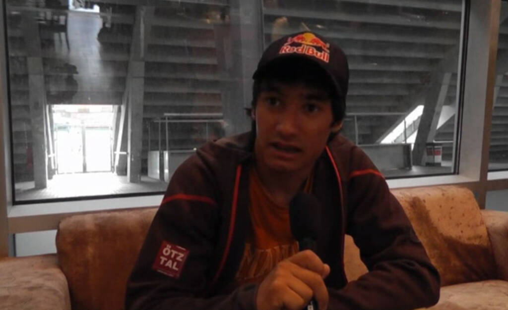 David Lama: Kletterer und Alpinist: David Lama würde sich nur einen Ratschlag mit auf den Weg geben, nämlich, dass man seinen Traum leben, und seine Ziele verwirklichen soll! Das Video (5:20min.) dazu unter: http://www.whatchado.com/de/david-lama, © whatchado (23.03.2014) 