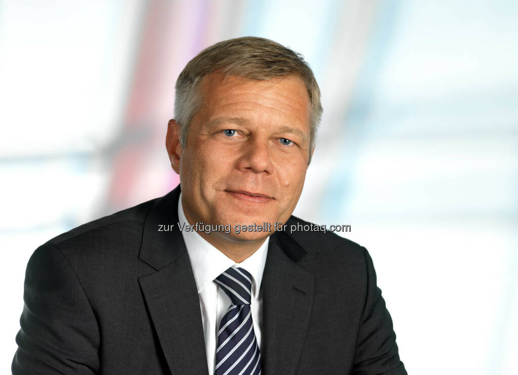 Alexander Schmidecker, CEO von Raiffeisen-Leasing, ist neues Vorstandsmitglied des Verbandes Österreichischer Leasing-Gesellschaften (VÖL), (C) Wilke (25.03.2014) 