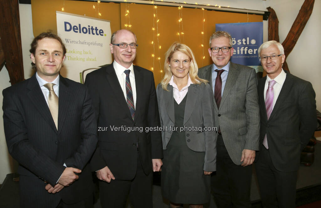 Deloitte_Diskussion Wege aus der Arbeitsmarkt-Sackgasse vlnr.: Ulrich Schuh, Wolfgang Bartosch, Elisabeth Grossmann, Thomas Spann, Fritz Möstl (Deloitte Styria); © Deloitte Styria (15.12.2012) 