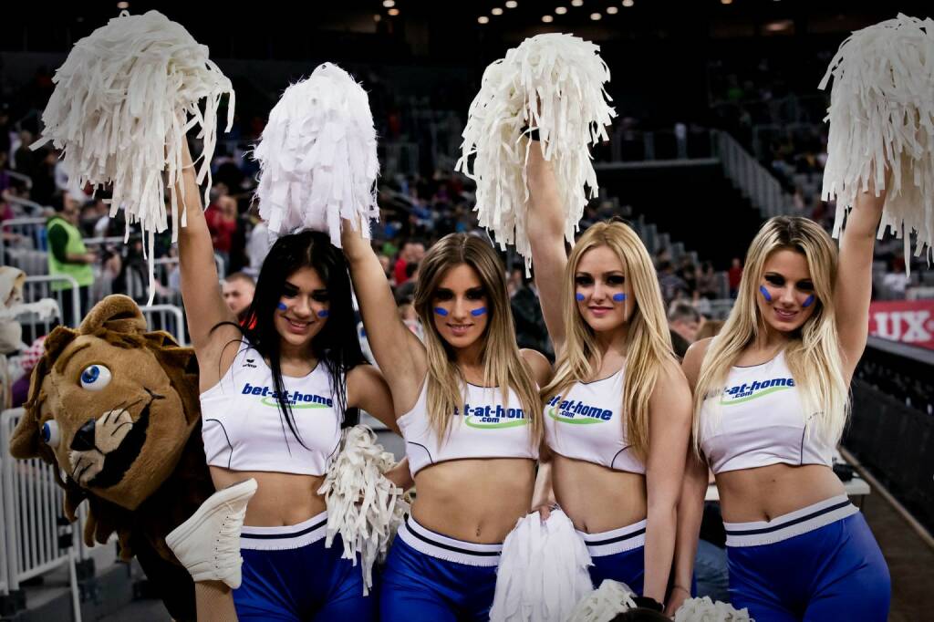 bet-at-home.com Jubel, Girls (06.04.2014)