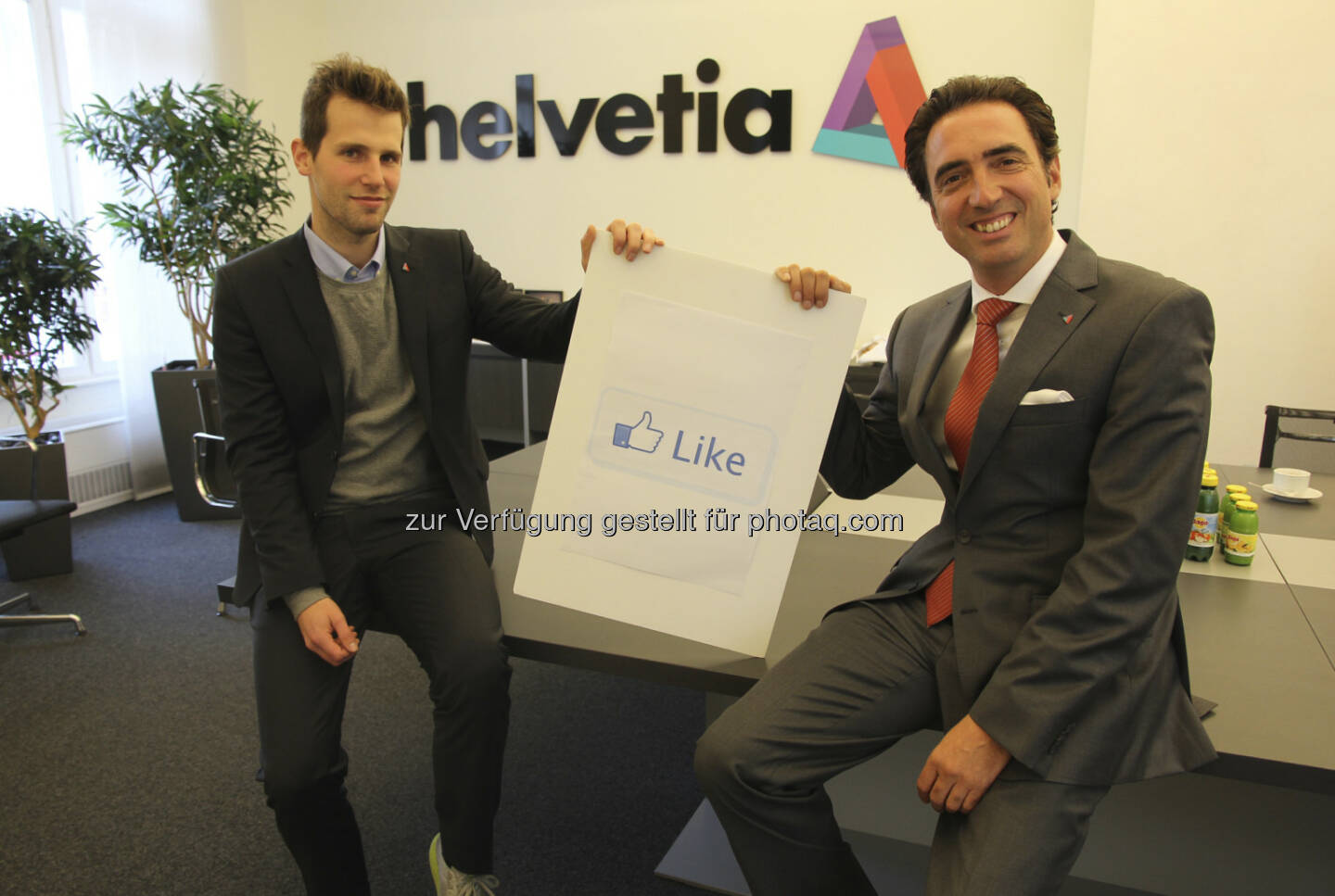 Florian Matscheko, Social Media Experte, Werner Panhauser, Vorstand Vertrieb/Marketing Helvetia Versicherungen AG (v.l.n.r.)