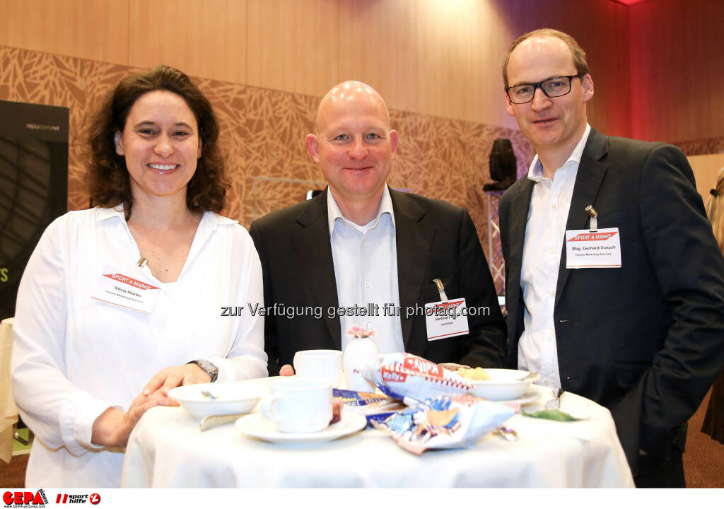  Silvia Martin (Vonach Marketing Services), Geschaeftsfuehrer Hartmut Loesch (match2blue) und Geschaeftsfuehrer Gerhard Vonach (Vonach Marketing Services). (Foto: GEPA pictures/ Christopher Kelemen)
 (10.04.2014) 